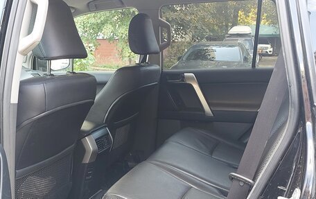 Toyota Land Cruiser Prado 150 рестайлинг, 2013 год, 2 900 000 рублей, 10 фотография