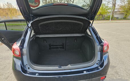 Mazda Axela, 2015 год, 1 350 000 рублей, 6 фотография