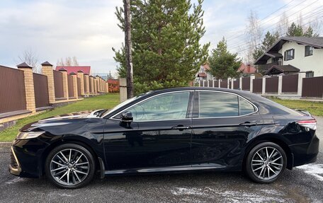 Toyota Camry, 2021 год, 2 500 000 рублей, 2 фотография