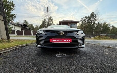 Toyota Camry, 2021 год, 2 500 000 рублей, 4 фотография