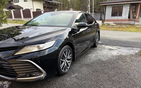 Toyota Camry, 2021 год, 2 500 000 рублей, 9 фотография