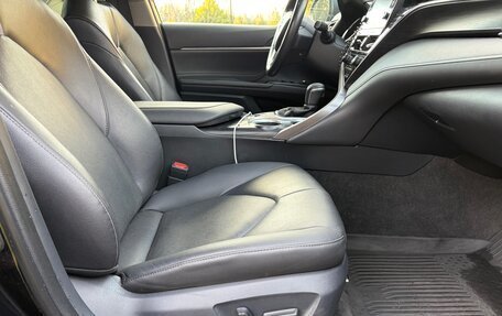Toyota Camry, 2021 год, 2 500 000 рублей, 23 фотография