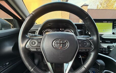 Toyota Camry, 2021 год, 2 500 000 рублей, 32 фотография