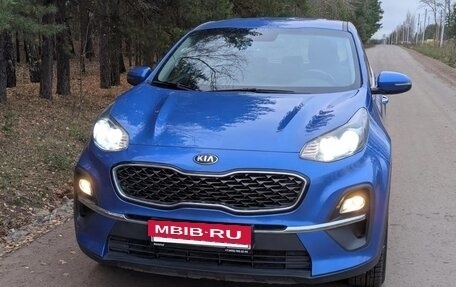 KIA Sportage IV рестайлинг, 2021 год, 2 580 000 рублей, 5 фотография