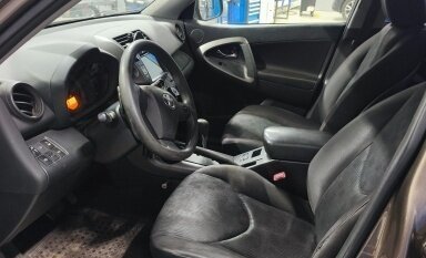 Toyota RAV4, 2011 год, 1 000 080 рублей, 9 фотография