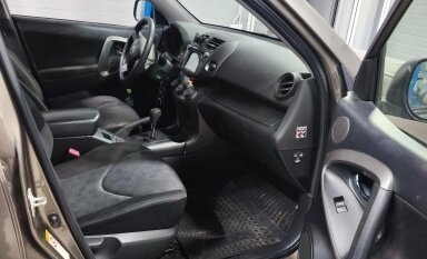 Toyota RAV4, 2011 год, 1 000 080 рублей, 10 фотография