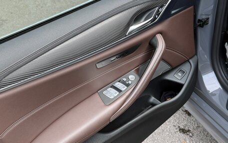 BMW 5 серия, 2022 год, 4 800 000 рублей, 13 фотография