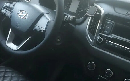 Hyundai Creta I рестайлинг, 2019 год, 1 700 000 рублей, 4 фотография