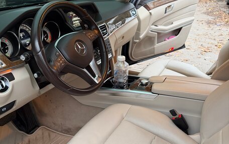 Mercedes-Benz E-Класс, 2013 год, 2 600 000 рублей, 10 фотография