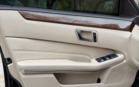 Mercedes-Benz E-Класс, 2013 год, 2 600 000 рублей, 14 фотография
