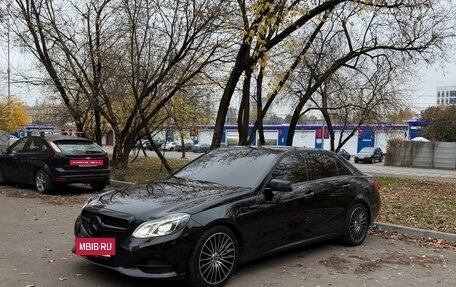 Mercedes-Benz E-Класс, 2013 год, 2 600 000 рублей, 2 фотография