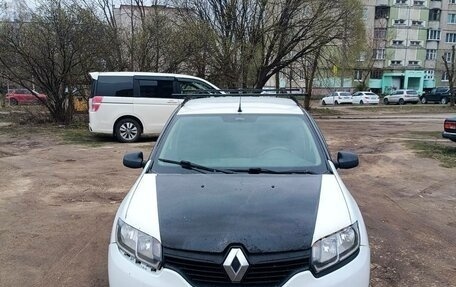 Renault Logan II, 2015 год, 210 000 рублей, 1 фотография