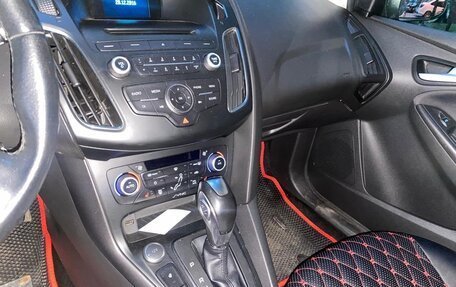 Ford Focus III, 2017 год, 800 000 рублей, 4 фотография