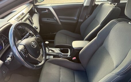 Toyota RAV4, 2014 год, 1 790 000 рублей, 4 фотография