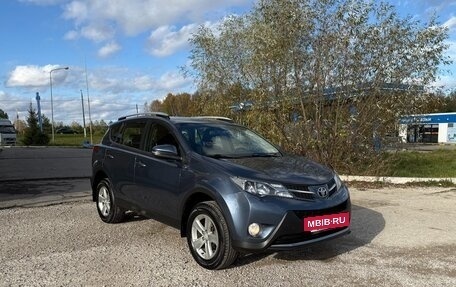 Toyota RAV4, 2014 год, 1 790 000 рублей, 3 фотография
