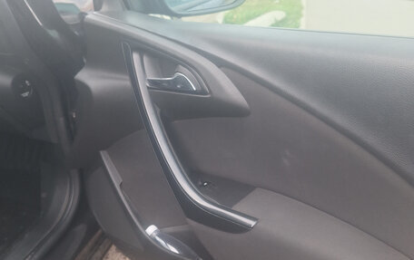 Opel Astra J, 2013 год, 670 000 рублей, 13 фотография