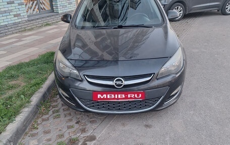 Opel Astra J, 2013 год, 670 000 рублей, 23 фотография