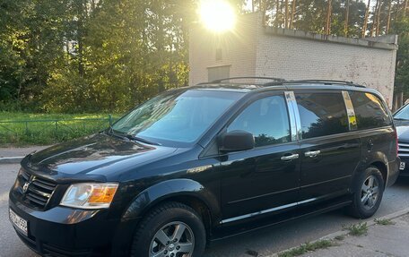 Dodge Caravan V, 2010 год, 1 020 000 рублей, 3 фотография