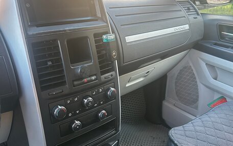 Dodge Caravan V, 2010 год, 1 020 000 рублей, 5 фотография