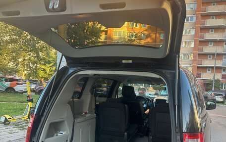 Dodge Caravan V, 2010 год, 1 020 000 рублей, 8 фотография