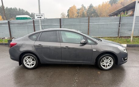 Opel Astra J, 2012 год, 680 000 рублей, 2 фотография