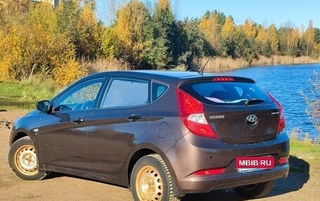 Hyundai Solaris II рестайлинг, 2015 год, 1 350 000 рублей, 5 фотография