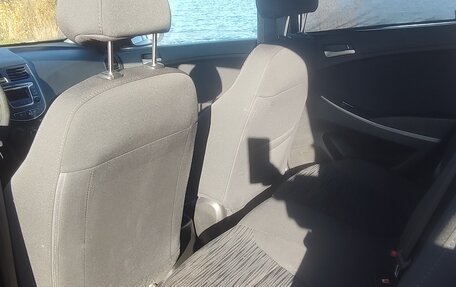 Hyundai Solaris II рестайлинг, 2015 год, 1 350 000 рублей, 12 фотография