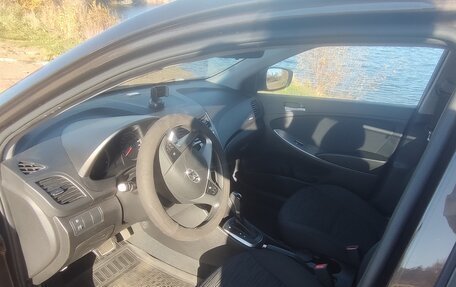 Hyundai Solaris II рестайлинг, 2015 год, 1 350 000 рублей, 16 фотография