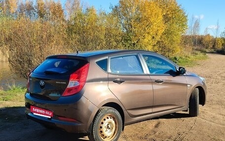 Hyundai Solaris II рестайлинг, 2015 год, 1 350 000 рублей, 26 фотография