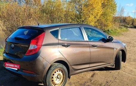 Hyundai Solaris II рестайлинг, 2015 год, 1 350 000 рублей, 28 фотография
