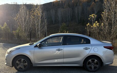 KIA Rio IV, 2018 год, 1 350 000 рублей, 8 фотография