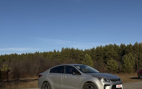 KIA Rio IV, 2018 год, 1 350 000 рублей, 10 фотография
