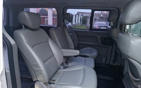 Hyundai Grand Starex Grand Starex I рестайлинг 2, 2012 год, 1 600 000 рублей, 8 фотография