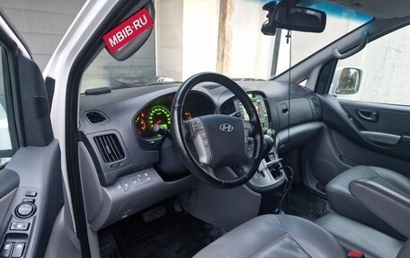 Hyundai Grand Starex Grand Starex I рестайлинг 2, 2012 год, 1 600 000 рублей, 5 фотография