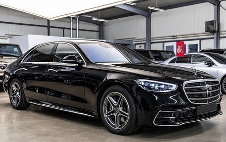 Mercedes-Benz S-Класс, 2025 год, 13 170 000 рублей, 3 фотография