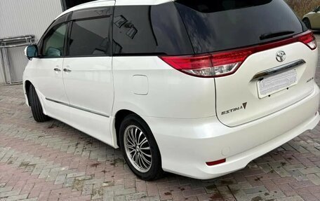 Toyota Estima III рестайлинг -2, 2010 год, 720 000 рублей, 4 фотография