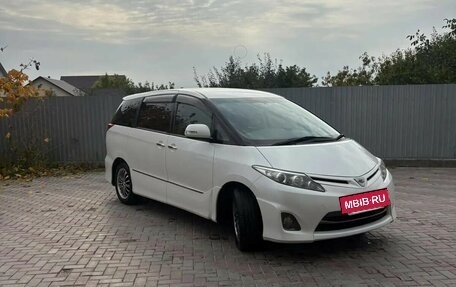 Toyota Estima III рестайлинг -2, 2010 год, 720 000 рублей, 2 фотография
