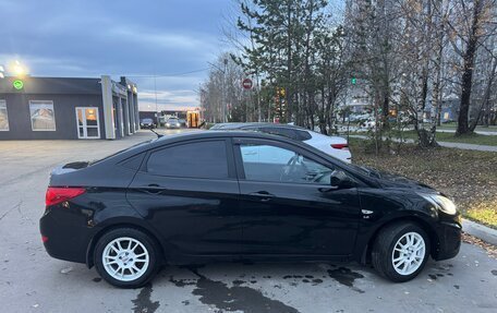 Hyundai Solaris II рестайлинг, 2014 год, 730 000 рублей, 3 фотография