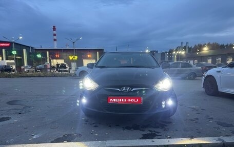 Hyundai Solaris II рестайлинг, 2014 год, 730 000 рублей, 1 фотография