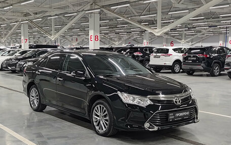 Toyota Camry, 2017 год, 2 690 000 рублей, 7 фотография