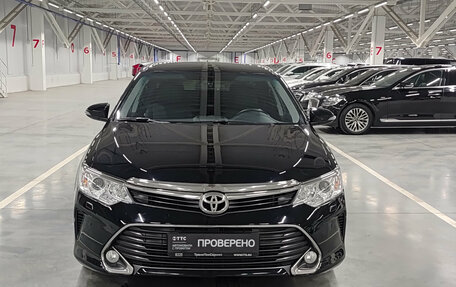 Toyota Camry, 2017 год, 2 690 000 рублей, 6 фотография