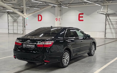 Toyota Camry, 2017 год, 2 690 000 рублей, 9 фотография