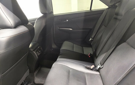 Toyota Camry, 2017 год, 2 690 000 рублей, 16 фотография