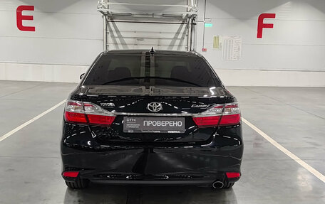 Toyota Camry, 2017 год, 2 690 000 рублей, 10 фотография