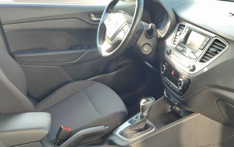 Hyundai Solaris II рестайлинг, 2019 год, 1 229 000 рублей, 9 фотография