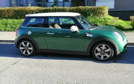 MINI Hatch, 2019 год, 2 000 000 рублей, 2 фотография