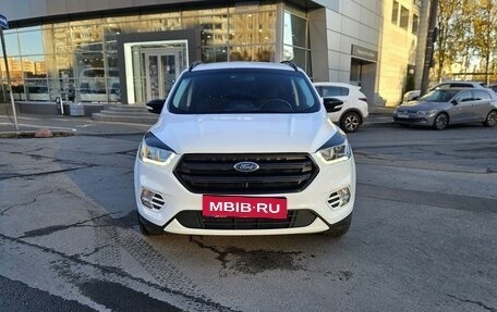 Ford Kuga III, 2018 год, 2 050 000 рублей, 2 фотография
