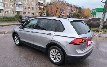 Volkswagen Tiguan II, 2020 год, 2 550 000 рублей, 4 фотография