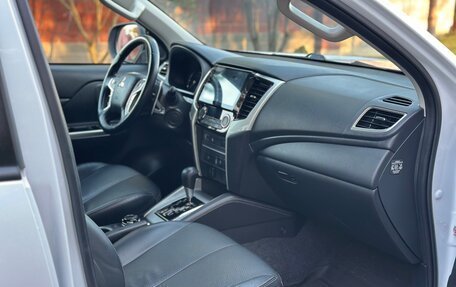 Mitsubishi L200 IV рестайлинг, 2023 год, 3 600 000 рублей, 15 фотография