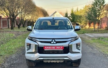 Mitsubishi L200 IV рестайлинг, 2023 год, 3 600 000 рублей, 2 фотография